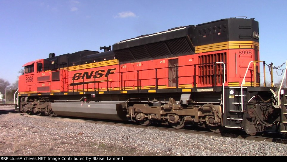 BNSF 8998